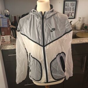Medium Nike Windbreaker Jacket